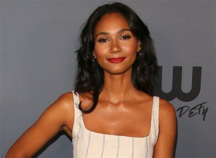 Greta Onieogou in Bathing Suit Starts "Palm Springs Takeover" &mdash; Celebwell
