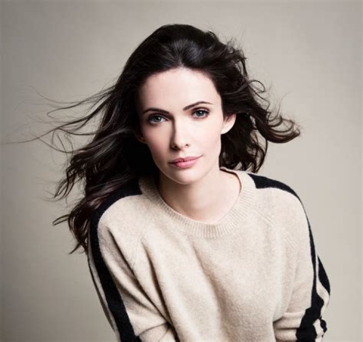 Grimm costars Elizabeth Tulloch and David Giuntoli announce arrival of