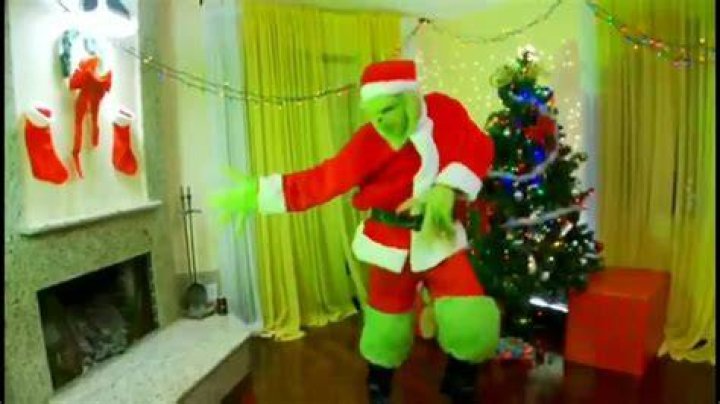 Grinch Christmas Dancing Funtime! YouTube