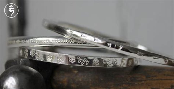 Hợp &acirc;m Eyes of Silver cảm &acirc;m, tab guitar, ukulele lời b&agrave;i h&aacute;t
