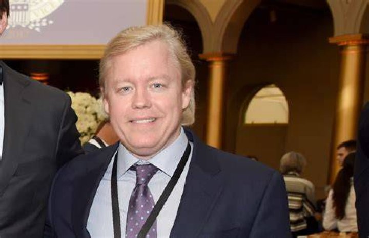 Hal Lambert's Estimated Net Worth