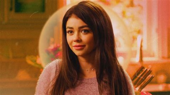 Haley Dunphy (Sarah Hyland) Sang &lsquo;Midnight Train to During