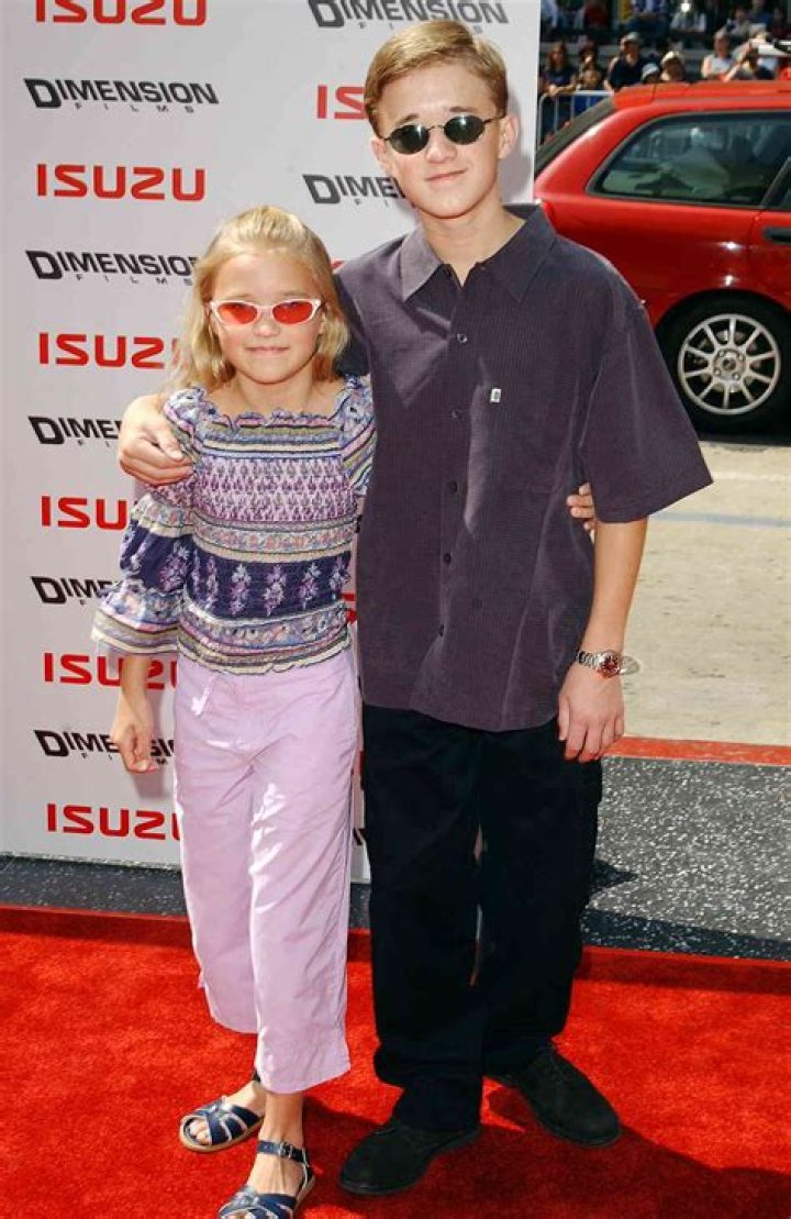 Haley Joel Osment And Emily Osment Are The Best Brother And Sister Pair