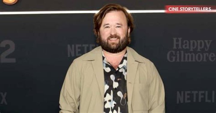 Haley Joel Osment Makes Rare Red Carpet Appearance With Sister Emily
