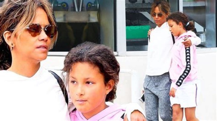 Halle Berry and Daughter Nahla Spotted After School Together Pics