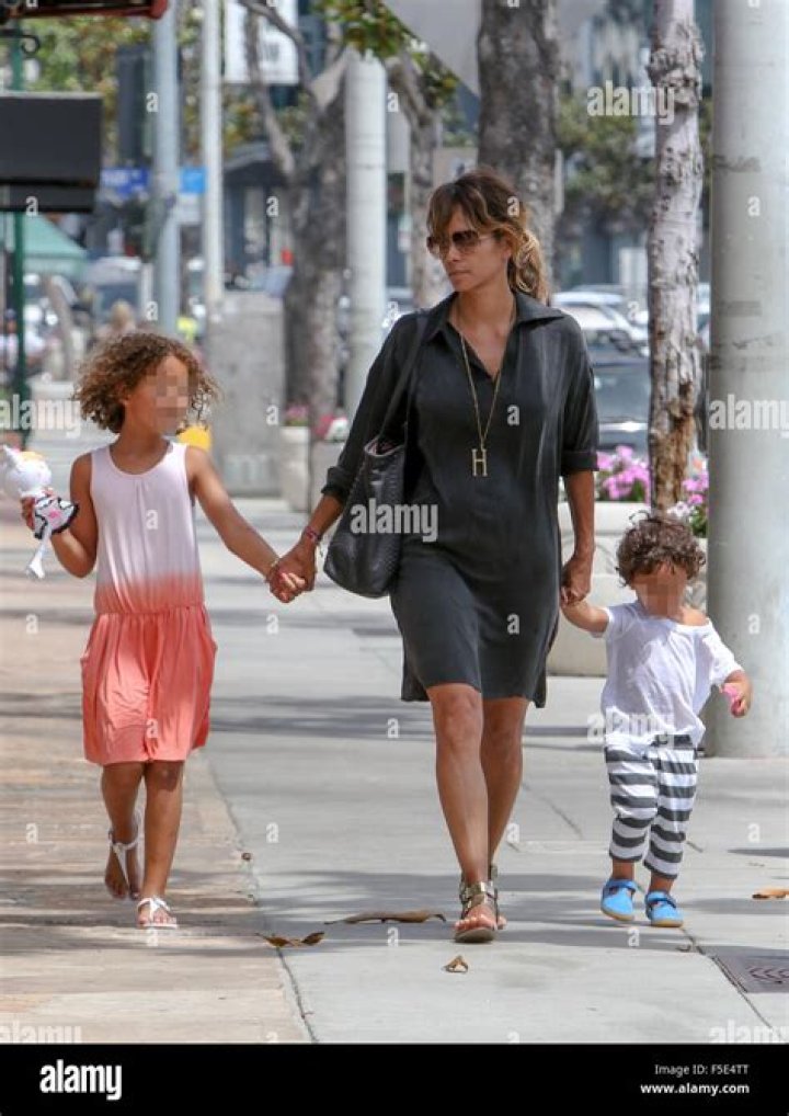 Halle Berry takes her children out for lunch in West Hollywood Sandra
