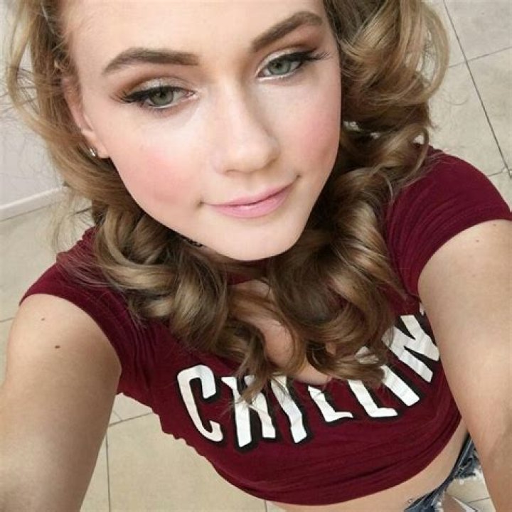 Hannah Hays Google Search Fit star, Fashion, Women DaftSex HD