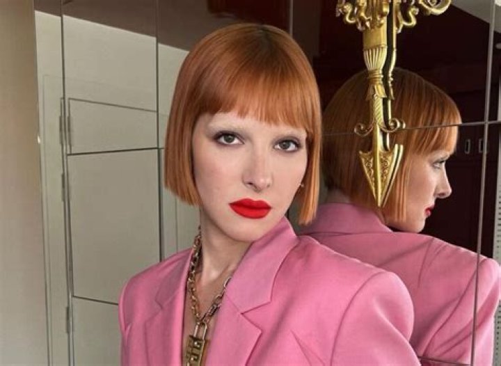 Hari Nef Boyfriend Is She Dating Jacob Bixenman?