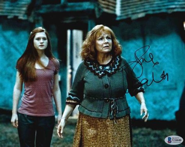 Harry Potter Julie Walters (Molly Weasley) Autograph, Catawiki
