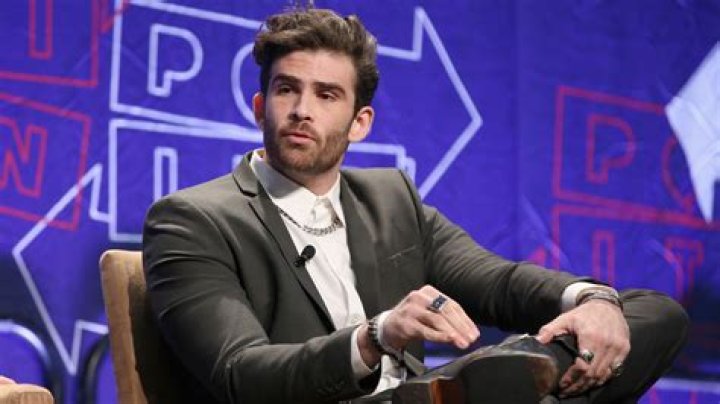 Hasan Piker says He Went to a Brothel, Sparking Debate