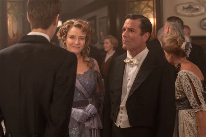 H&eacute;l&egrave;ne Joy Murdoch Mysteries10am12pm Academy.ca