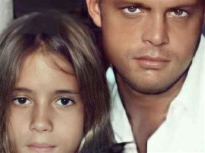 Hermano de Luis Miguel le hizo examen de ADN a indigente para comprobar