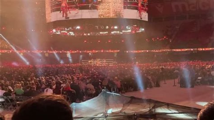 Hey bayley Chants YouTube