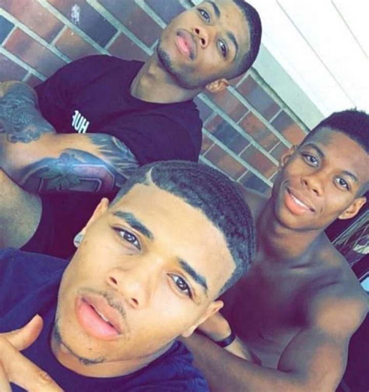 Hey Handsome, Handsome Black Men, Rap Singers, Rapper Outfits, Thug
