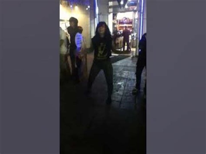 Hilabeat Dougie At City Walk YouTube