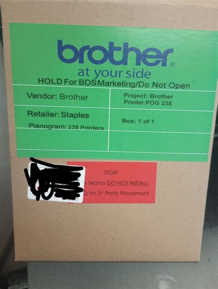 Hold On, Dear Brother اشعار Hold On, Dear Brother ترجمه Popnable