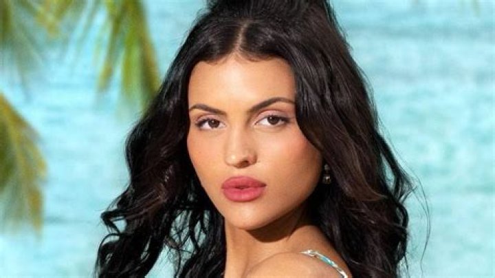 Holly Scarfone (Too Hot To Handle Season 3 Cast) Bio, Age, Height