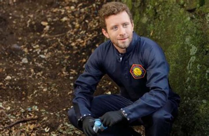 Hot TJ Thyne Photos Sexy TJ Thyne Pictures