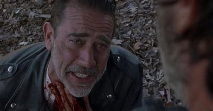How Does Negan Die in The Walking Dead Comics? POPSUGAR Entertainment