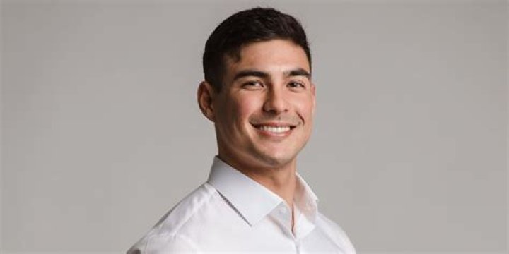 How Dr. Tyler Bigenho uses TikTok to educate people on proper posture