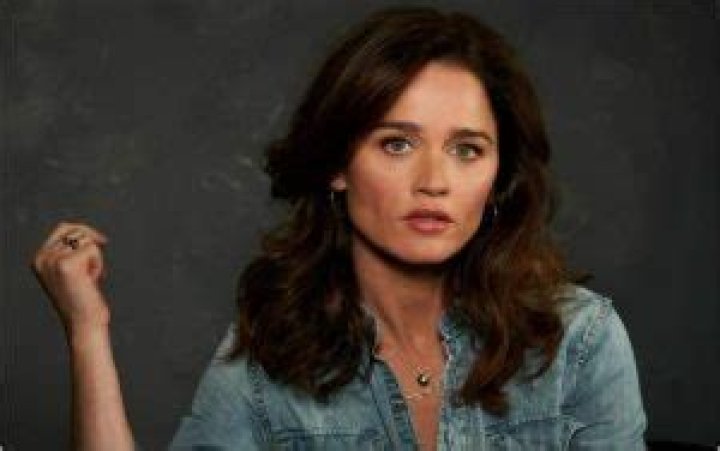 How Much Is Actress Robin Tunney Net Worth? From TV Shows and