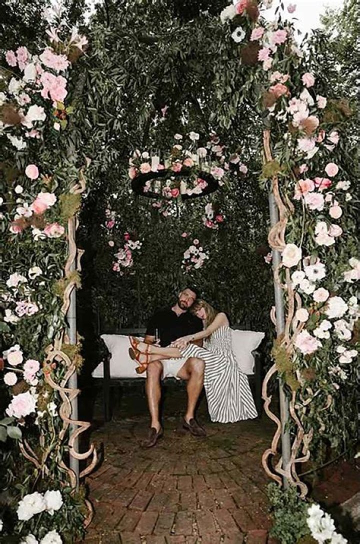 How Tall Is Kylie Kelce: Unearthing The Details