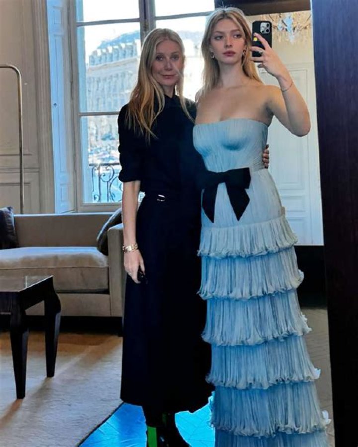 How Tall Is Paltrow? Paltrow Height, Age, Weight And