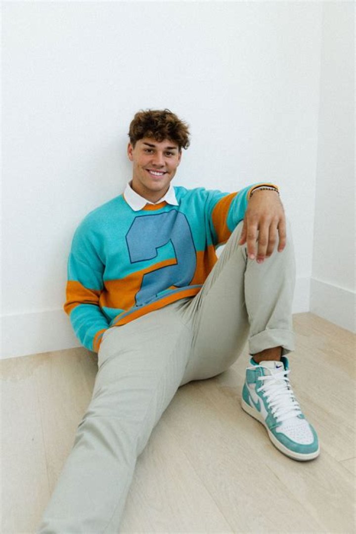 How TikTok influencer Noah Beck went from DIY lighting to Paris Fashion