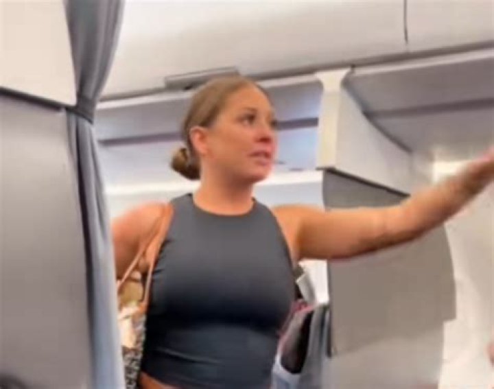 HPANWO Voice Crazy Plane Lady Update 2