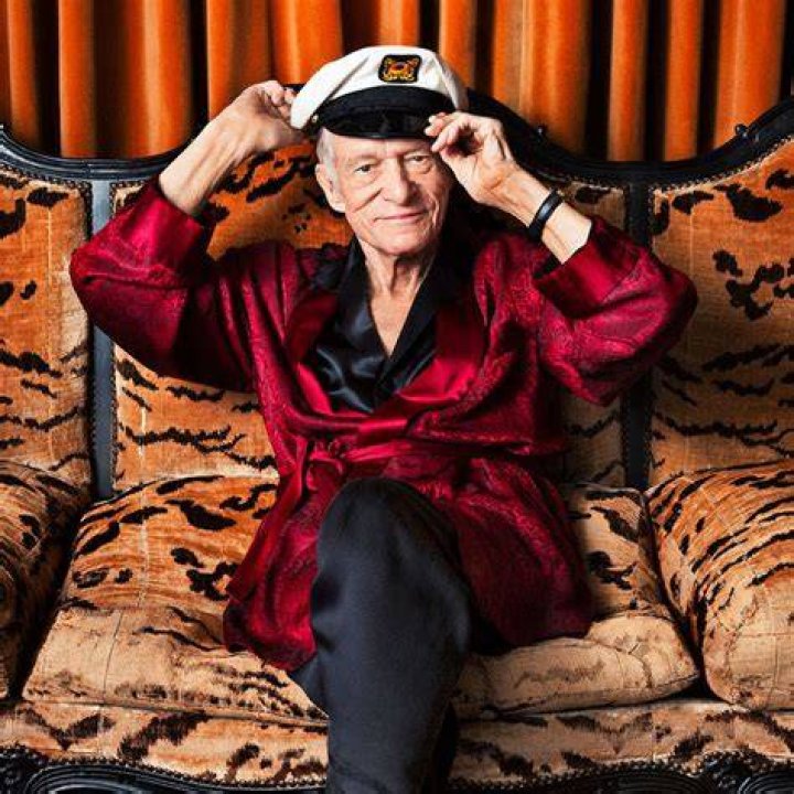 Hugh Hefner's LookAlike Girlfriends Entertainment Tonight