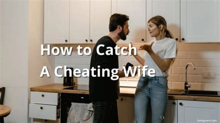 Husband Catches Wife Cheating For Two Years, The Text Message Battle