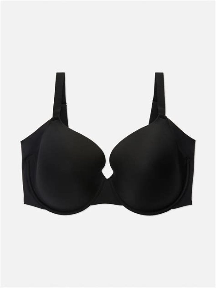 I have secret Fcup boobs you wouldn&rsquo;t know it by how I dress, I have