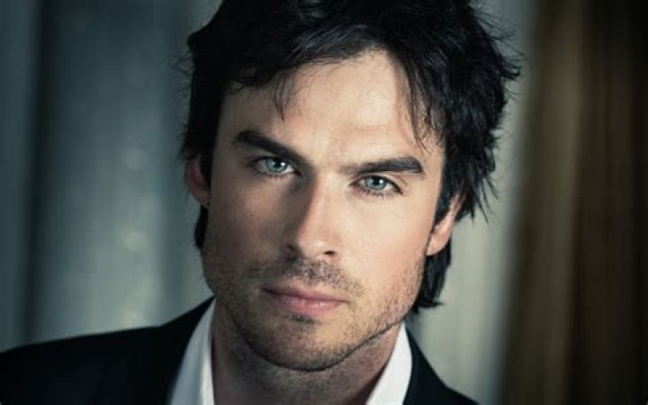 Ian Somerhalder le quita el puesto de vampiro m&aacute;s sexy a Robert Pattinson