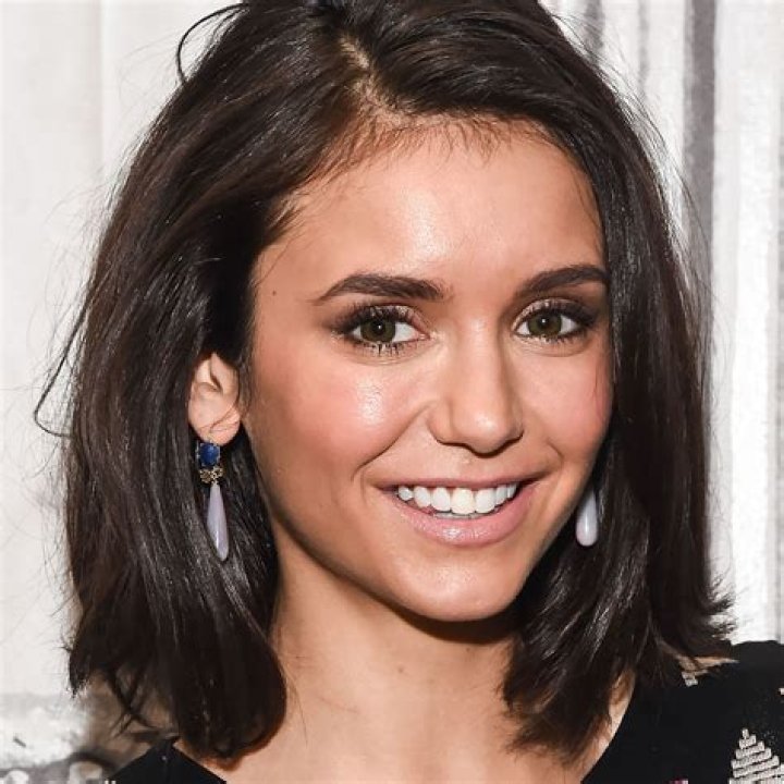 ICYMI, Nina Dobrev Debuted a New Haircut at the 2017 Oscars Glamour