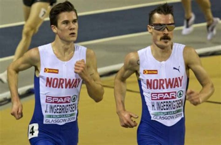 Ingebrigtsen Brothers / Ingebrigtsen brothers win muddy double at