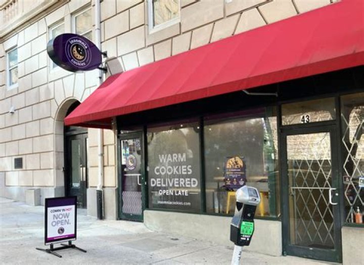 Insomnia Cookies Opens in Downtown Grand Rapids