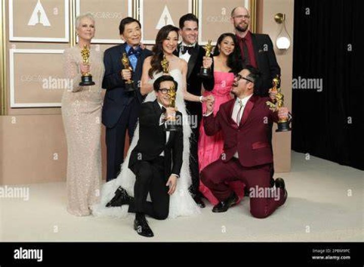 Introducir 77+ imagen jamie lee curtis relationships Thptnganamst.edu.vn