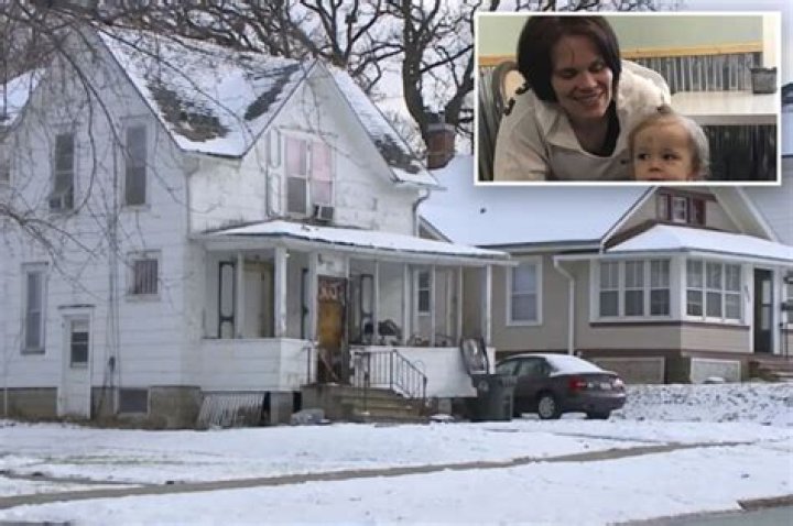 Iowa mom Brittany Skoland loses legs, needs facial reconstruction