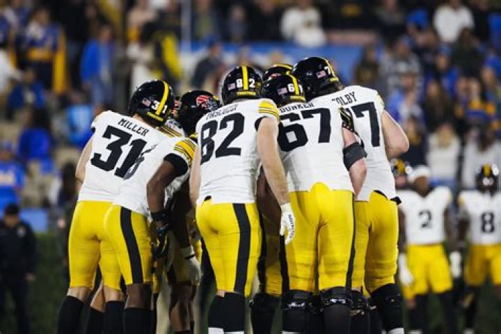 Iowa vs. Maryland live updates Caitlin Clark chases history; check out
