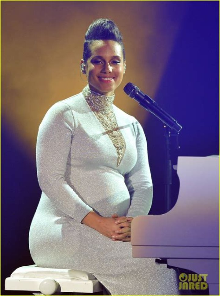 Is Alicia Keys Pregnant? The Truth Behind the Super Bowl Rumors Expo