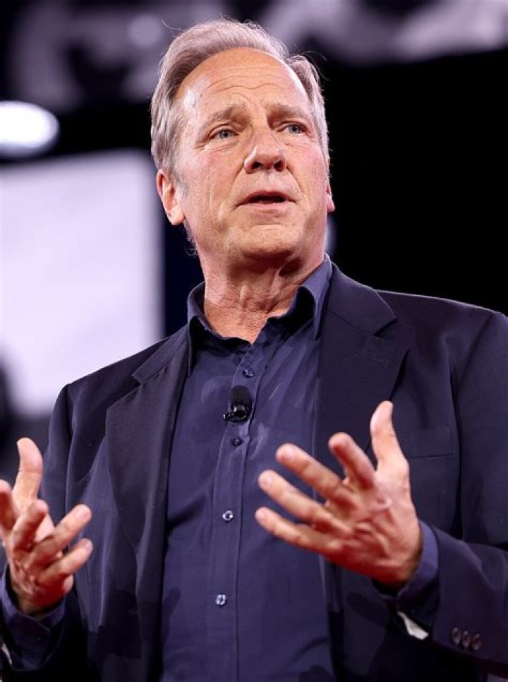 Is Mike Rowe Gay? The Answer Is Shocking!