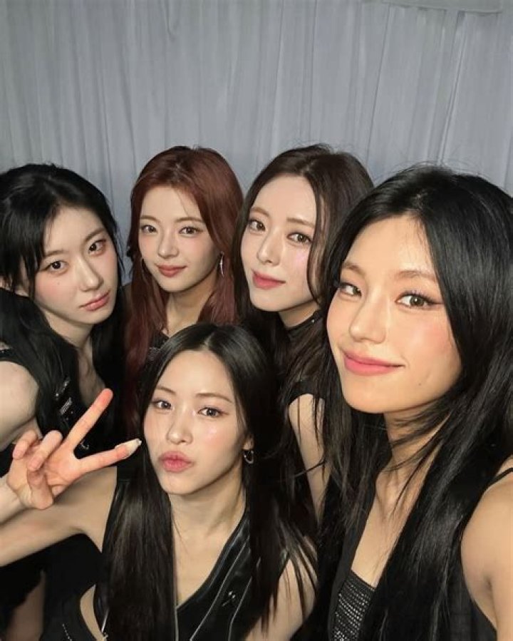 ITZY Opens Up About The Importance Of SelfEsteem + The Kind Of Artist