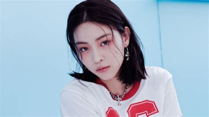 ITZY vướng tranh c&atilde;i khi main vocal h&aacute;t &iacute;t hơn cả main dancer trong MV