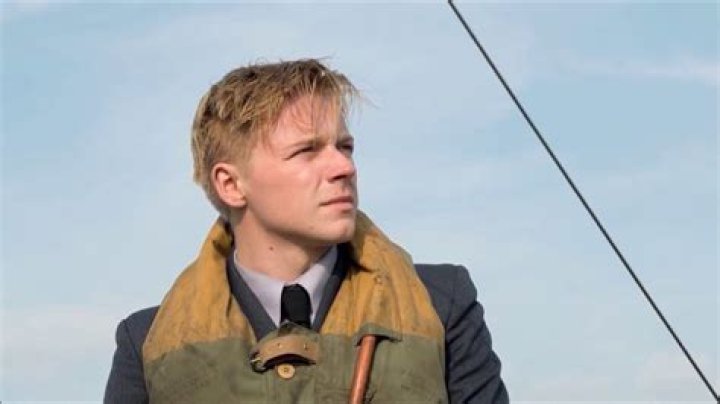 Jack Lowden as Collins in Dunkirk Jack lowden, Dunkirk, Jack lowden
