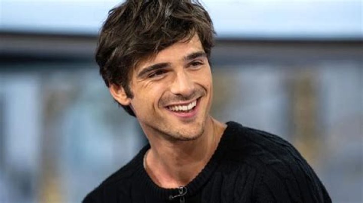Jacob Elordi Height Age Weight Wiki Biography & Net Worth Famed Star