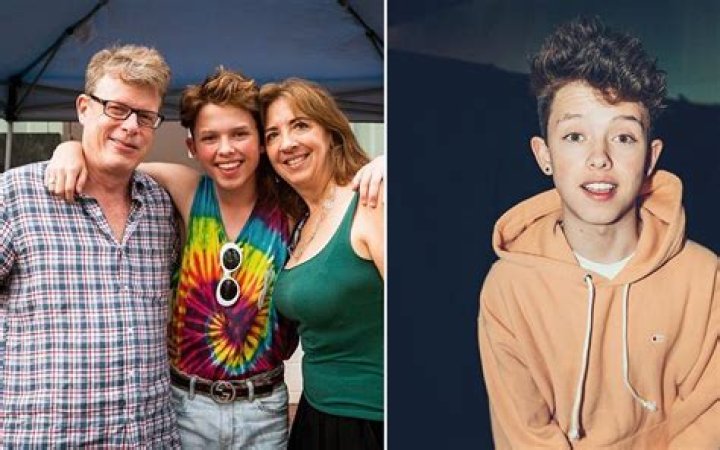 Jacob Sartorius family mother, father, sister and girlfriend Familytron