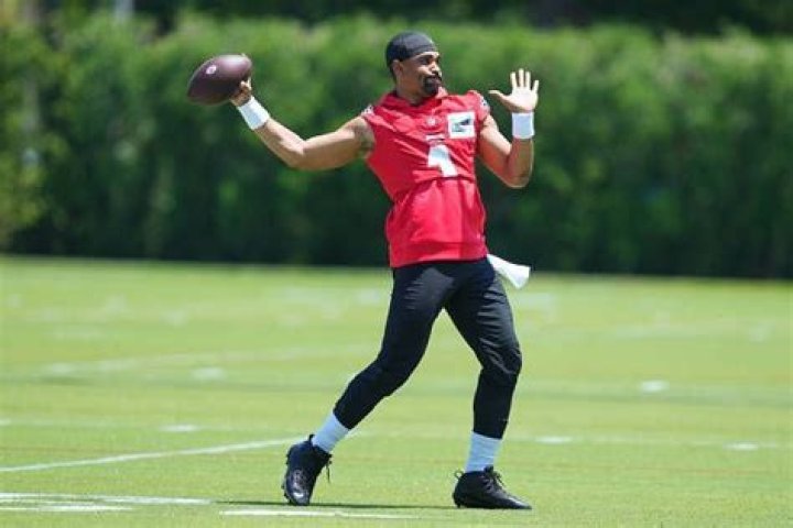 Jalen Hurts Height