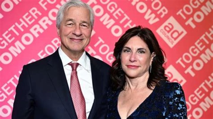 Jamie Dimon How the father of Chase CEO, got a 1.1M raise as