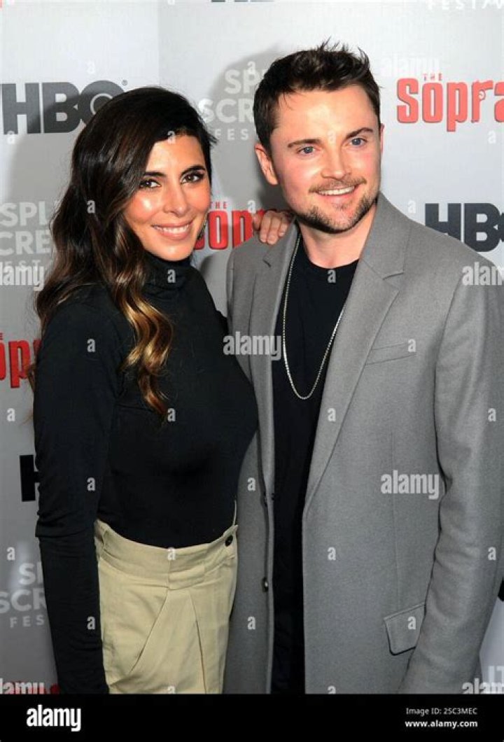 Jamie lynn sigler and robert iler hires stock photography and images