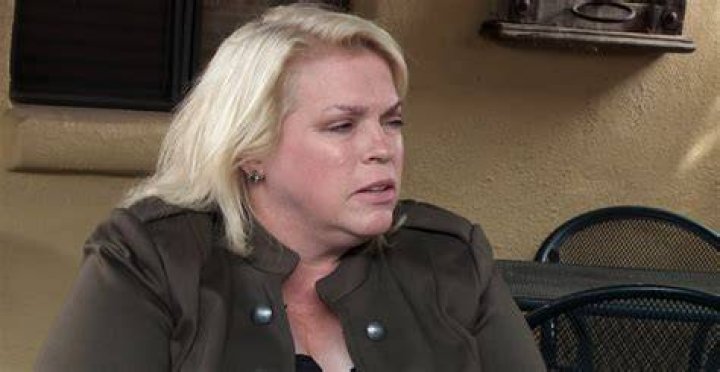 Janelle Brown's Net Worth in 2023 A Comprehensive Examination of the